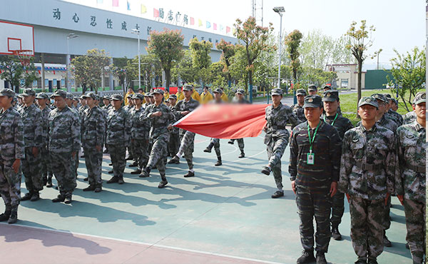 青少年管教学校：十四岁的儿子叛逆厌学怎么办？