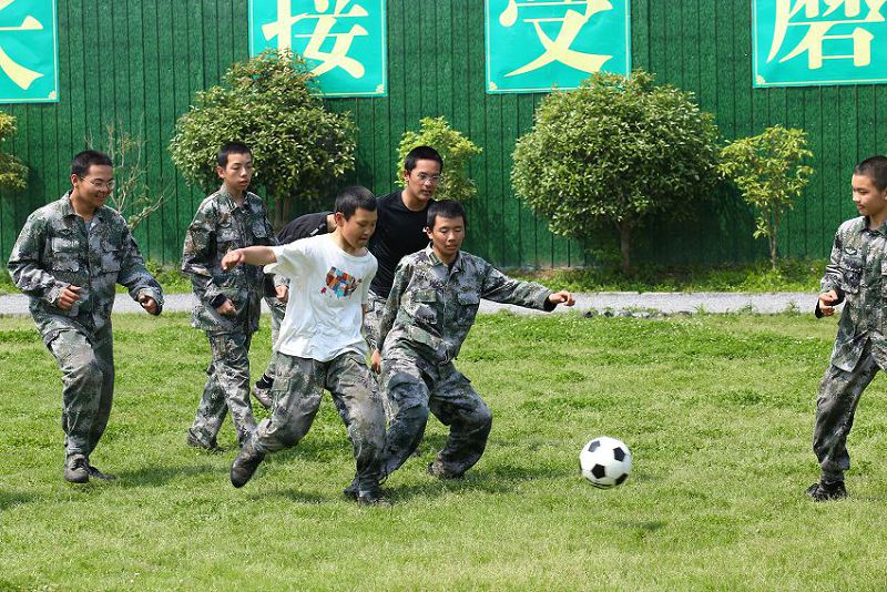 團隊活動中既可以放松身心，更能養成團隊意識