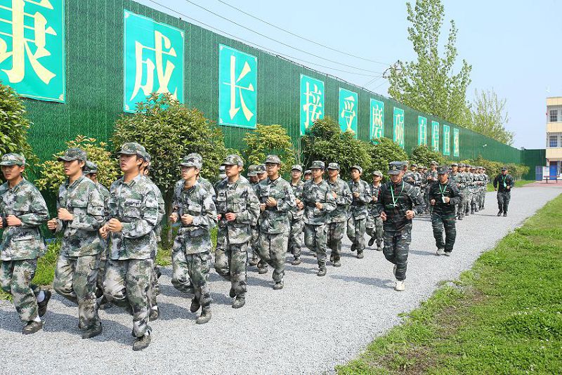 自律也難，成長也苦，但不歷經風雨怎能見彩虹?