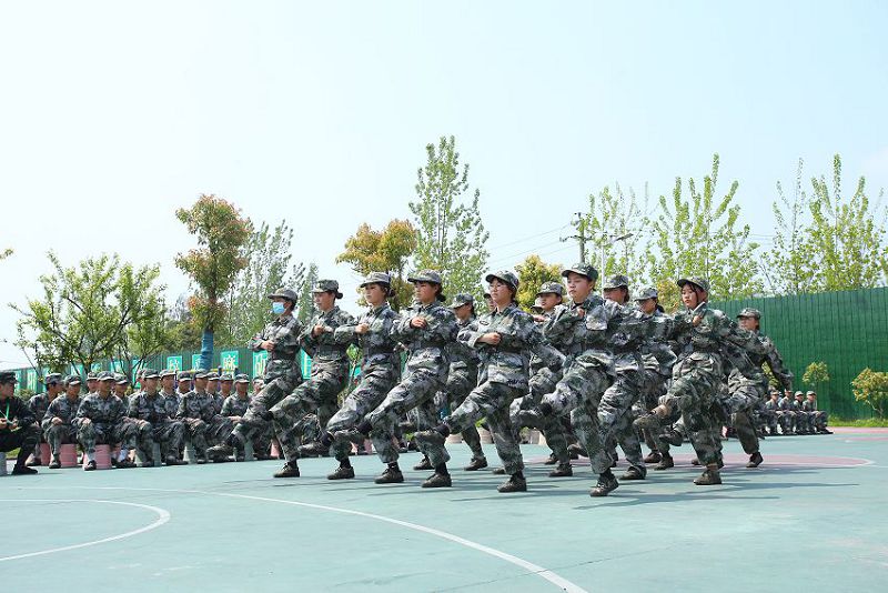 為什么學校強調準軍事化教育？(圖2)